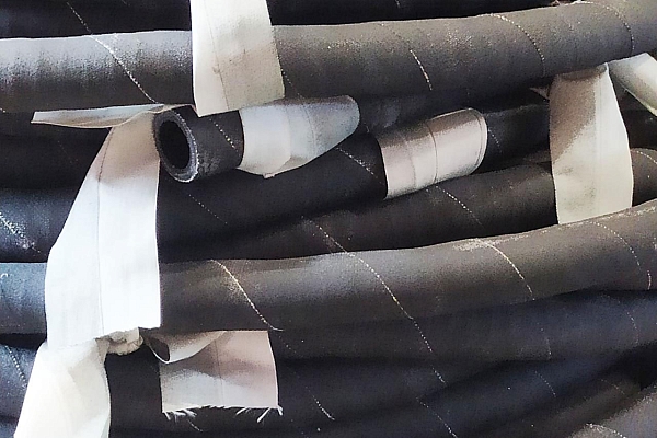 Рукав для бензина антистатический нап/вс. Б Ф 32 мм (10 м) Рукав для бензина антистатический нап/вс. Б Ф 32 мм (10 м)