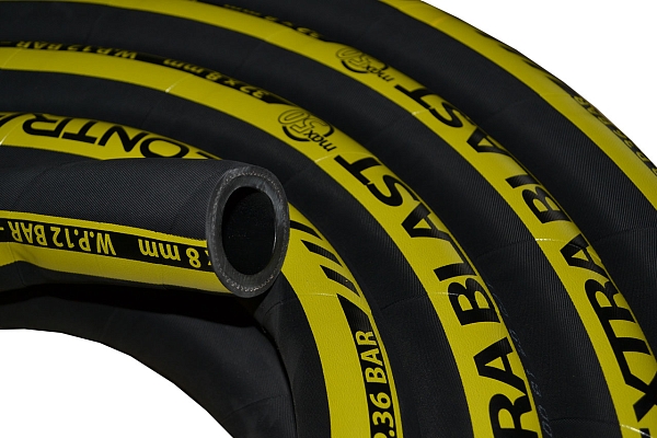 Рукав абразивоструйный 32х48мм Contracor Extra Blast-32 (1 1/4", 12 атм) (бухта 40 м) Рукав абразивоструйный 32х48мм Contracor Extra Blast-32 (1 1/4", 12 атм) (бухта 40 м)