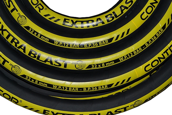 Рукав абразивоструйный 32х48мм Contracor Extra Blast-32 (1 1/4", 12 атм) (бухта 20 м) Рукав абразивоструйный 32х48мм Contracor Extra Blast-32 (1 1/4", 12 атм) (бухта 20 м)