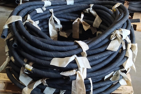 Рукав для бензина антистатический нап/вс. Б Ф 25 мм (10 м) Рукав для бензина антистатический нап/вс. Б Ф 25 мм (10 м)